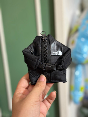 کاپشن کلید مشکی